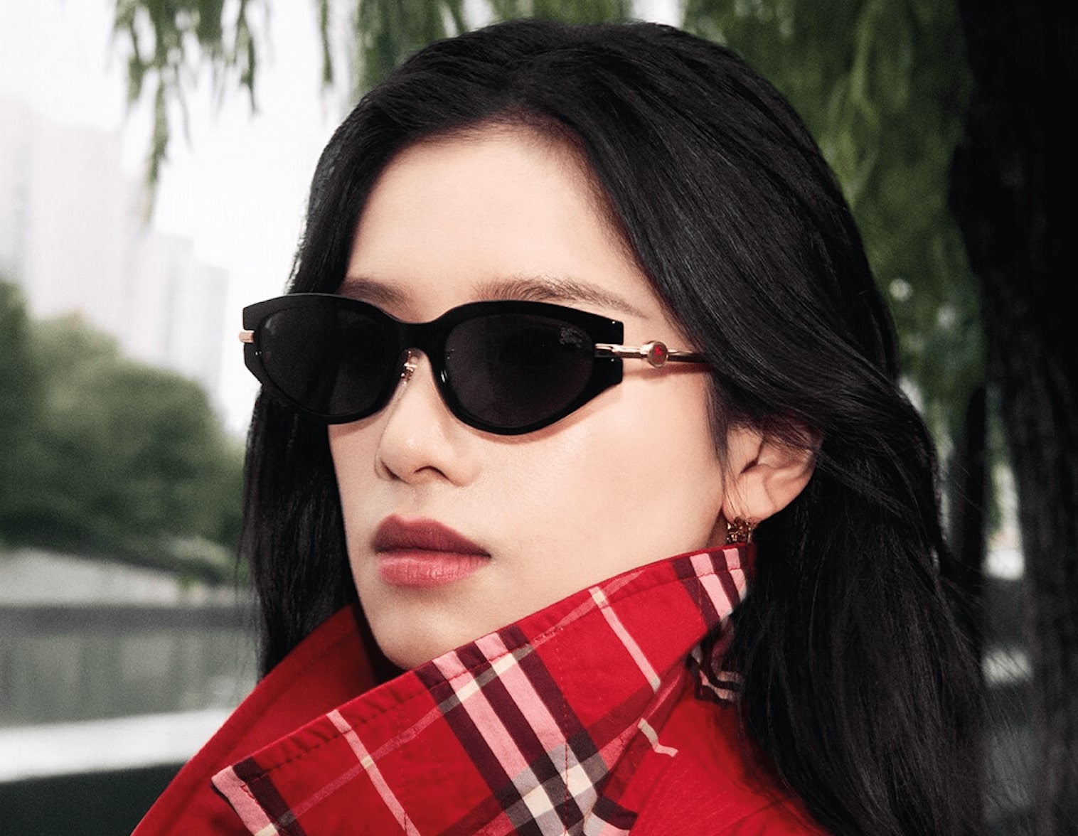 New Year, New Glasses: Step Into 2026 in Style